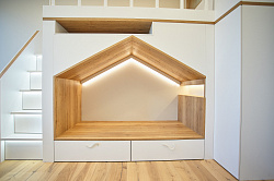 Двухъярусная кровать-домик в стиле сканди фото №3